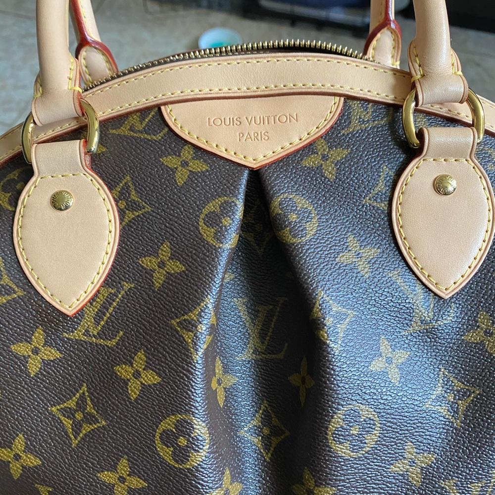 Authentic Louis Vuitton Tivoli PM - immaculate